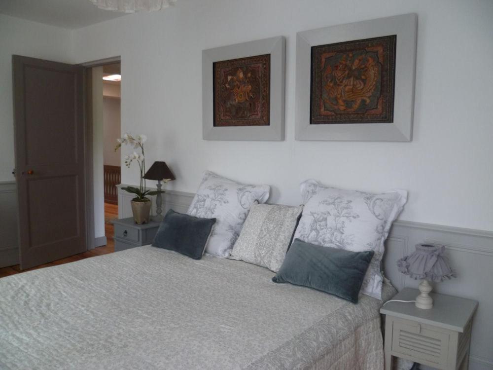 La Tonnelle Fleurie Chambres D'Hotes Sainte-Soulle ภายนอก รูปภาพ