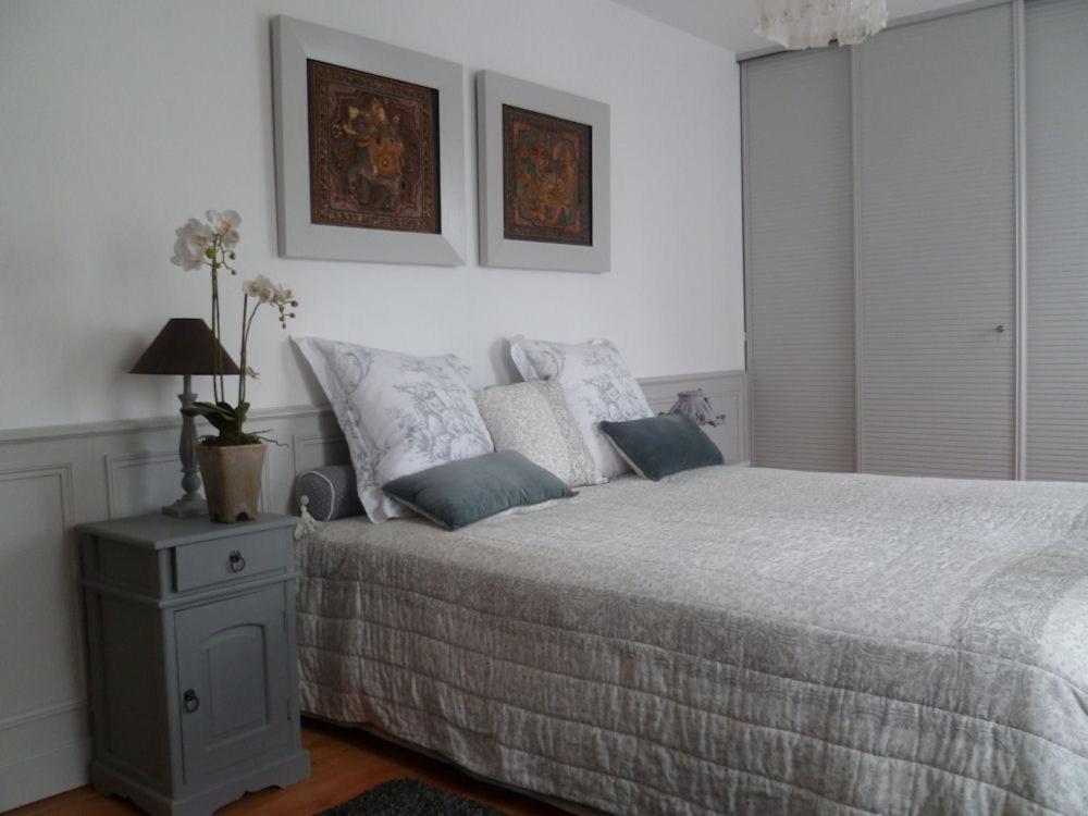 La Tonnelle Fleurie Chambres D'Hotes Sainte-Soulle ภายนอก รูปภาพ